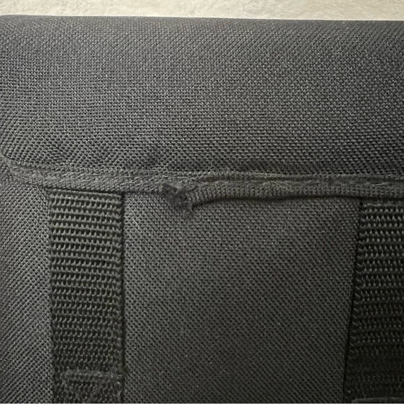 Vtg Canon Camera Bag Shoulder Lens 1990s Black Red Logo 3 Compartments - Picture 3 of 8